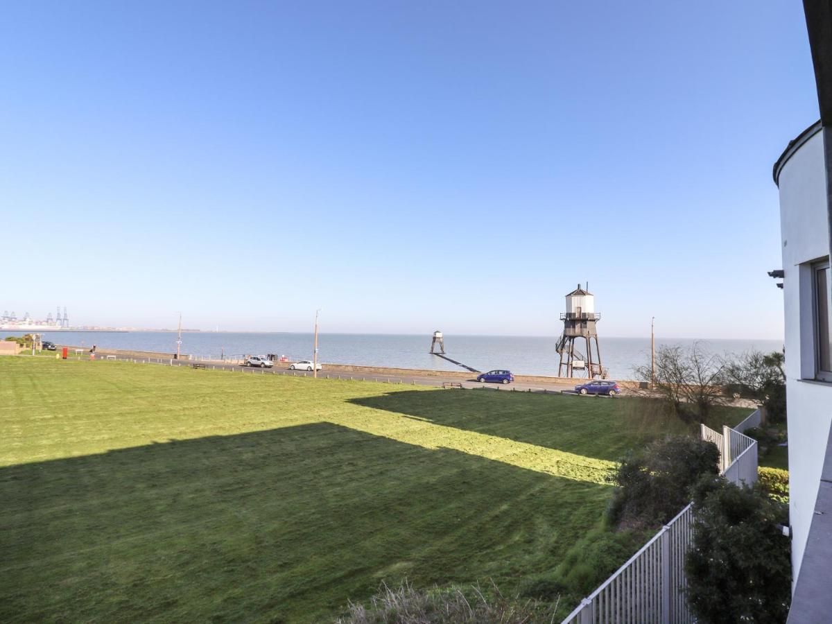 Flat 19 By The Beach Harwich Exterior foto