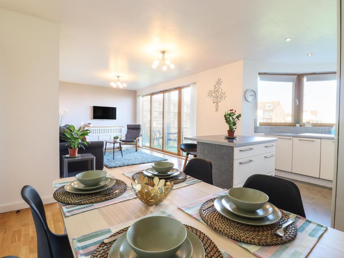 Flat 19 By The Beach Harwich Exterior foto